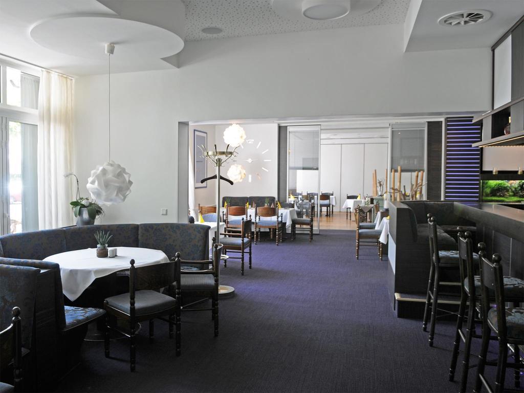 Hotel-Restaurant Thomsen Дельменхорст Экстерьер фото